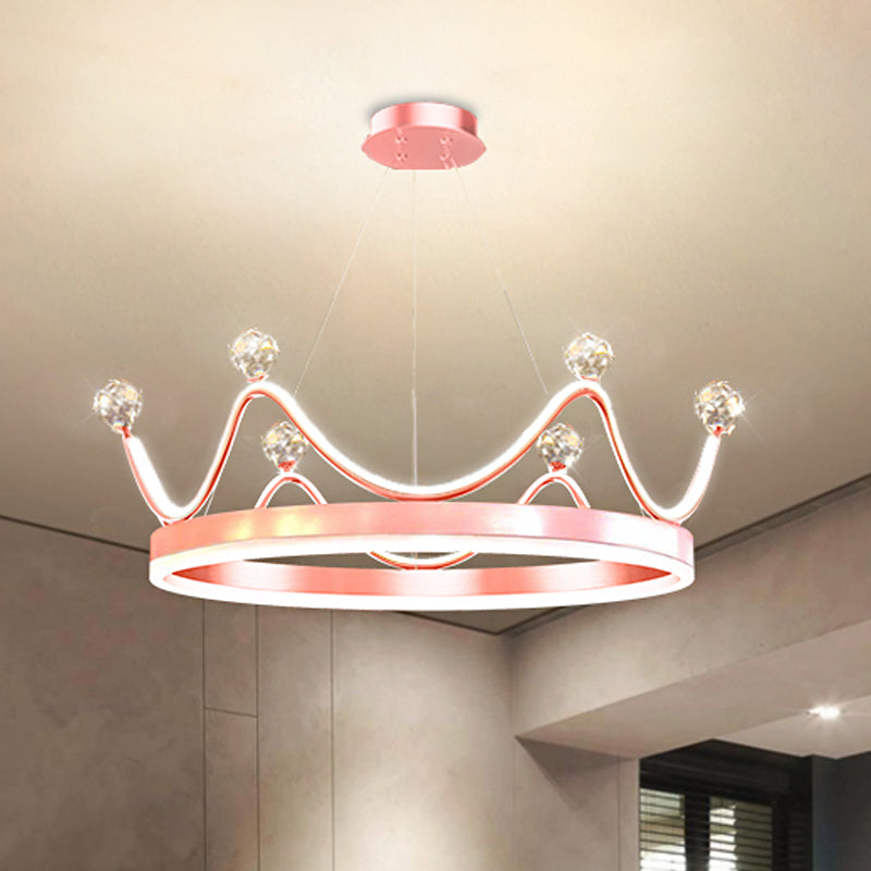 Couronne métallique suspendue pendante de style nordique éclairage lustre à LED avec décoration de perles en cristal transparent en rose / or