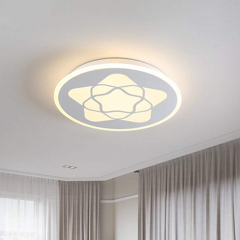 Kids Moon/Star/Loving Heart Flushmount Lighting Metallic LED Bedroom Flush Mount Lamp in White