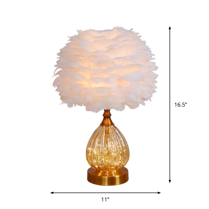 Weißer globaler Schreibtisch hell modernist 1 leichte Feder -Nachttischlampe mit sich verjüngter Basis