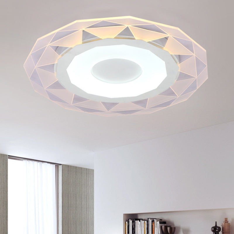 16.5"/20.5"/24.5" Wide LED Bedroom Flushmount with Polygon Acrylic Shade White Ceiling Light Fixture in Warm/White Light