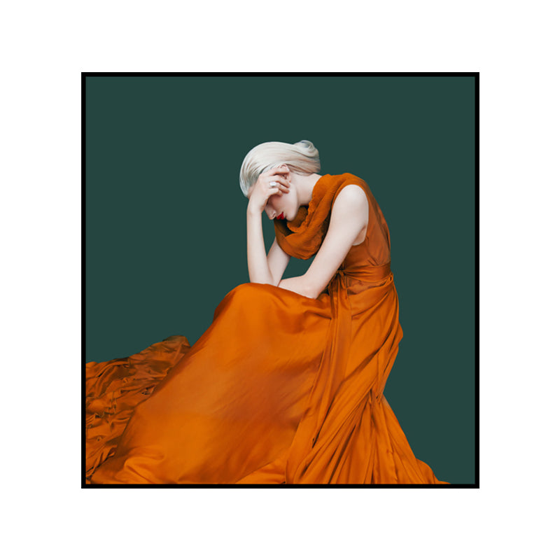 Eigentijdse dame vierkante canvas print donkere kleur decoratieve muurkunst voor woonkamer