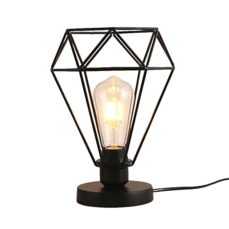 Industriestil Drahtschutztischlampe mit Diamant Schatten 1 Kopf Metallic Tischbeleuchtung in Schwarz