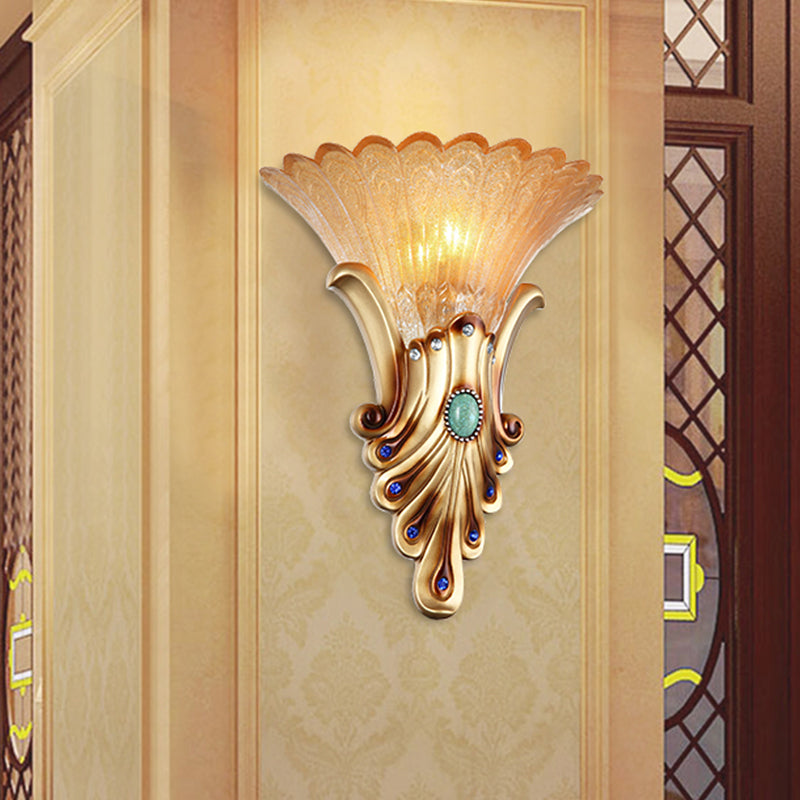 Corredor festoneado Muro de pared ScoNCE LIGHTING GRABLE AMBER CANTARSE 1 BULB GOLD LIFERTING CON PAVECOCK FIEMPLE