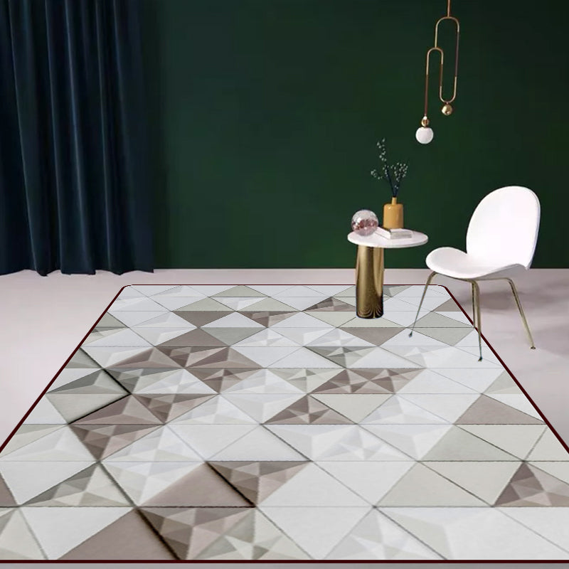 Modern Living Room Rug in Grey Geometric Triangle Print Rug Polyester Machine Washable Area Rug