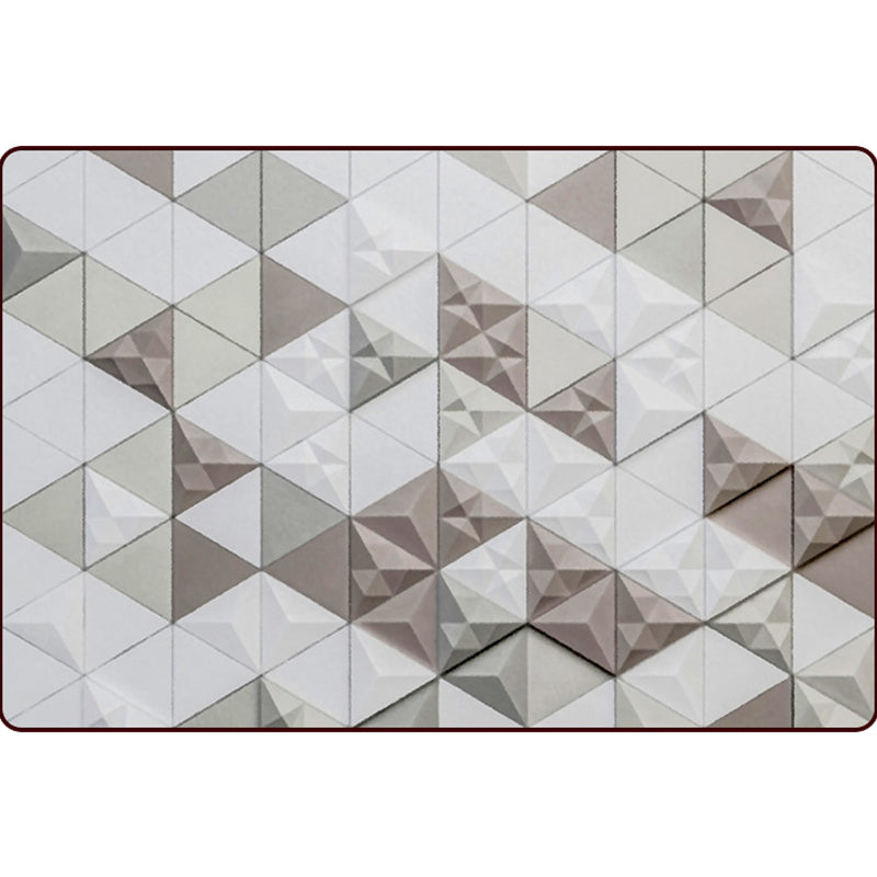 Modern Living Room Rug in Grey Geometric Triangle Print Rug Polyester Machine Washable Area Rug