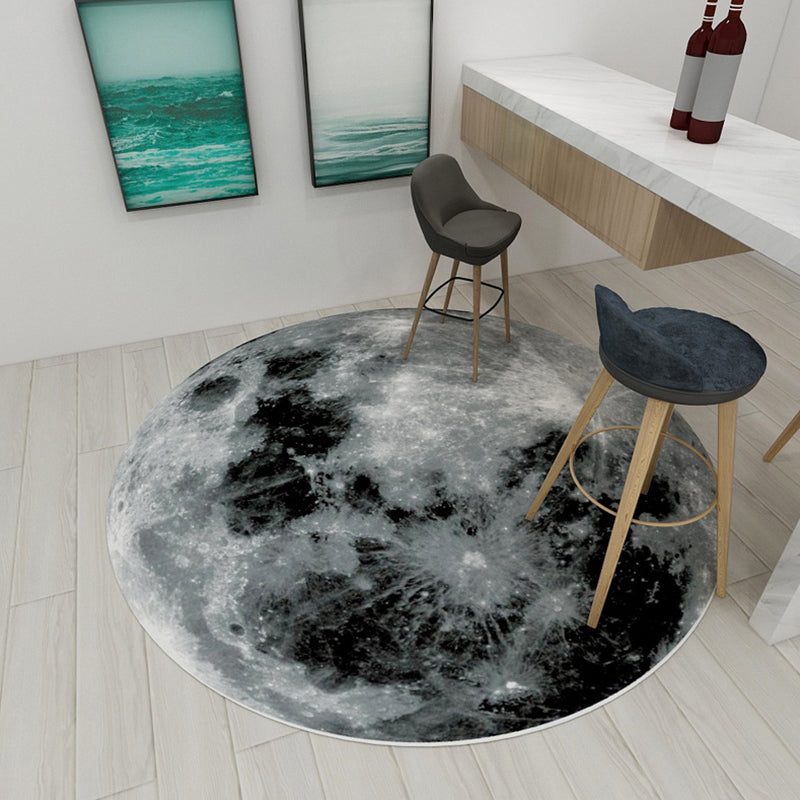 Scandinavian Modern Rug in Black and Grey Abstract Wood Grain Moon Pattern Rug Polyester Non-Slip Carpet for Home Decor