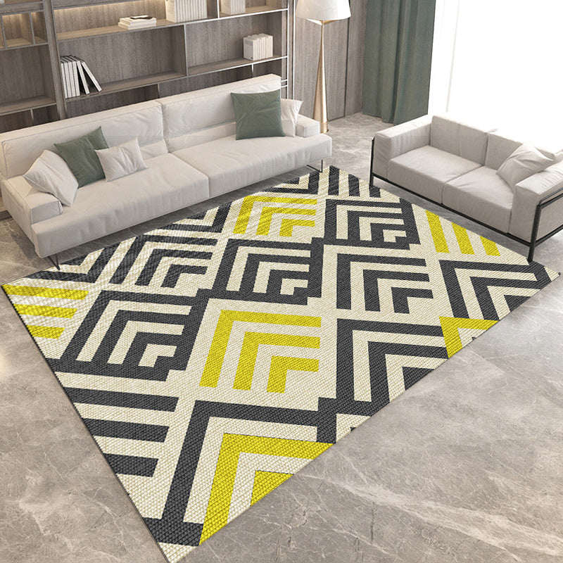 Lässiger, moderner Teppich in Schwarz und Gelb, Farbblock-Geometrie-Muster, rutschfester Polyester-Teppich für Heimdekoration