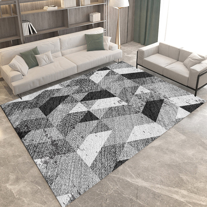 Modern Living Room Rug in Grey and Ivory Geometric Diamond Print Rug Polyester Pet Friendly Area Rug