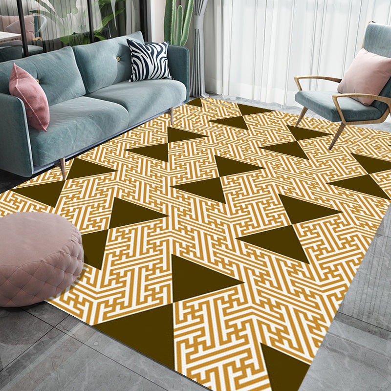 Yellow Bedroom Rug Modern Triangle Maze Pattern Area Rug Polyester Stain-Resistant Carpet