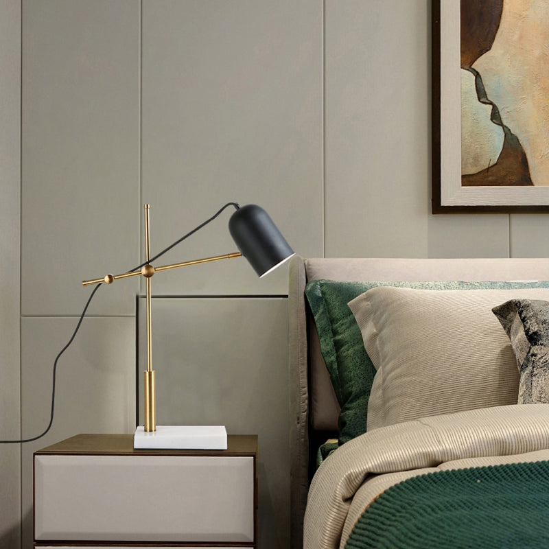Lampada da scrivania a 1 lampadina elegante moderna con tonalità in metallo e braccio di braccio nero di lettura a cupola Light per letto