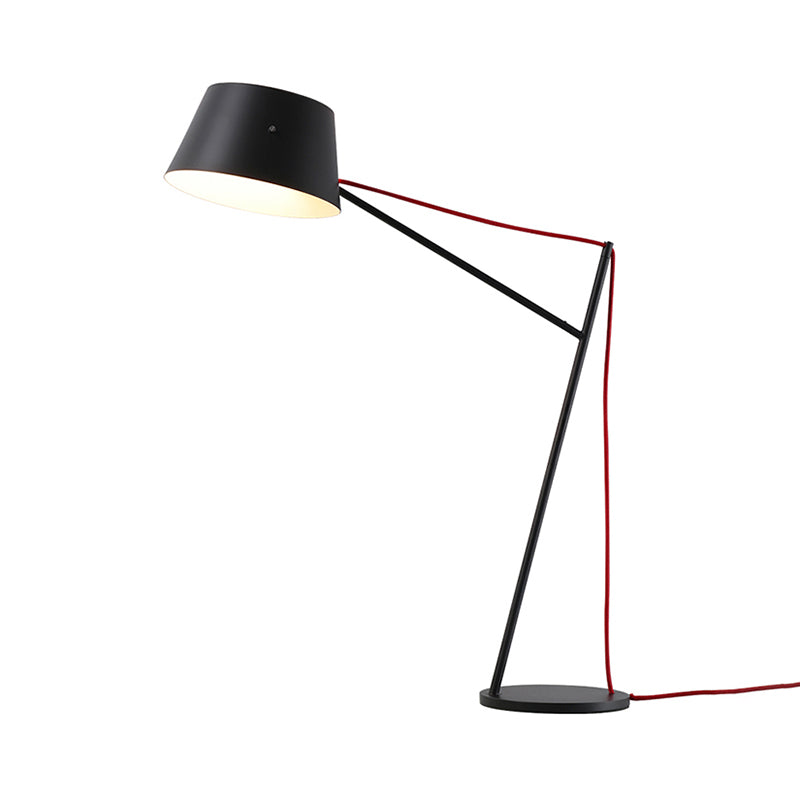 Lampada da scrivania in stile moderno a 1 luce con paralume metallico con finitura nera Lampada da lettura affusolata per soggiorno