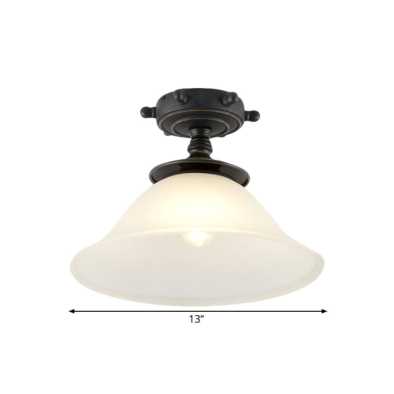 Bell Semi Flush Mount Mittelmeer Opalinglas 1 hellschwarz in der Nähe der Deckenbeleuchtung