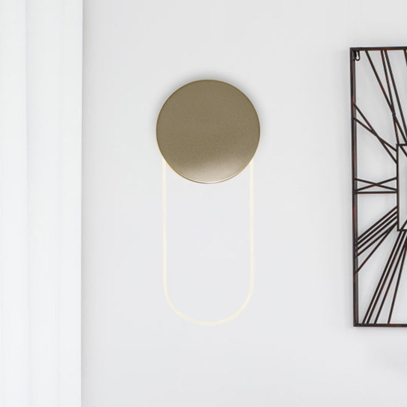 Lampe murale ovale contemporain en acrylique LED Lémière murale murale avec ombre rond en métal doré