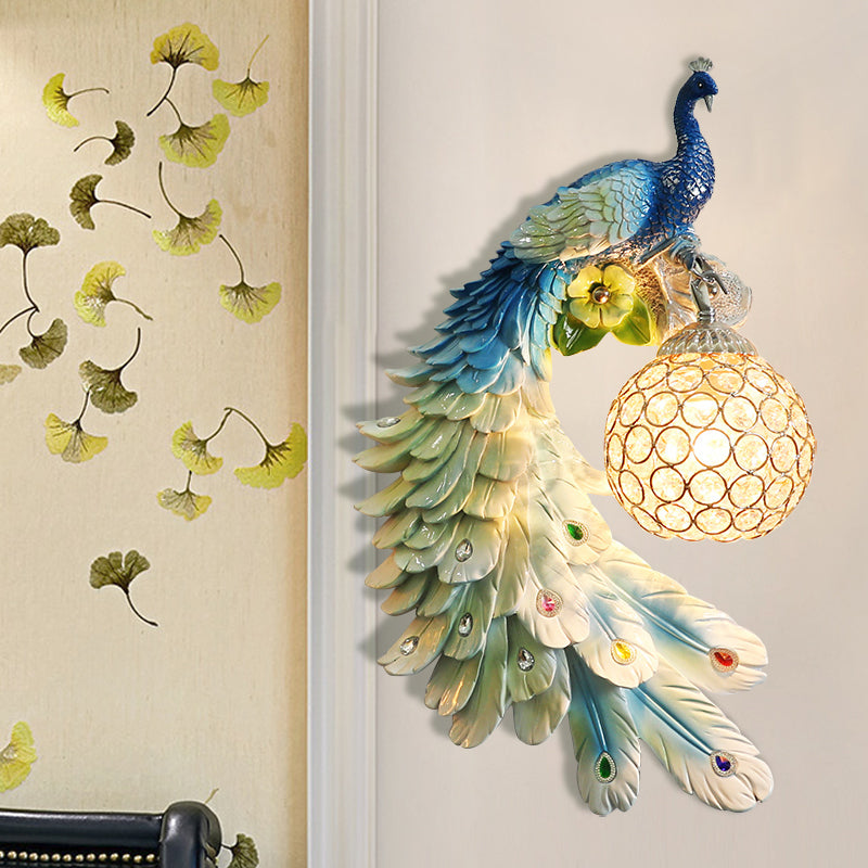 Cotta de pared de pavo real un solo cabeza Cottage White/Red/Blue Resin Wall Lighture con sombra de cristal K9 transparente, izquierda/derecha