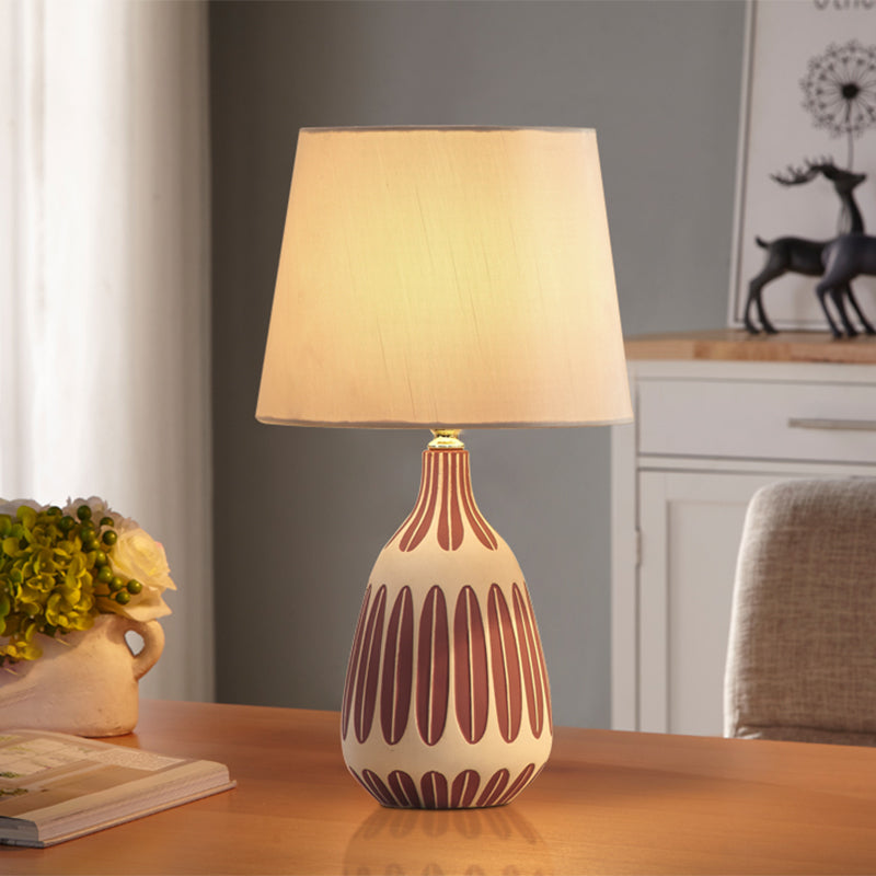 Scandinavian 1 table tête à tête rose clair / vert / pavillon de nuit en fût violet avec nuance de tissu pour le chevet