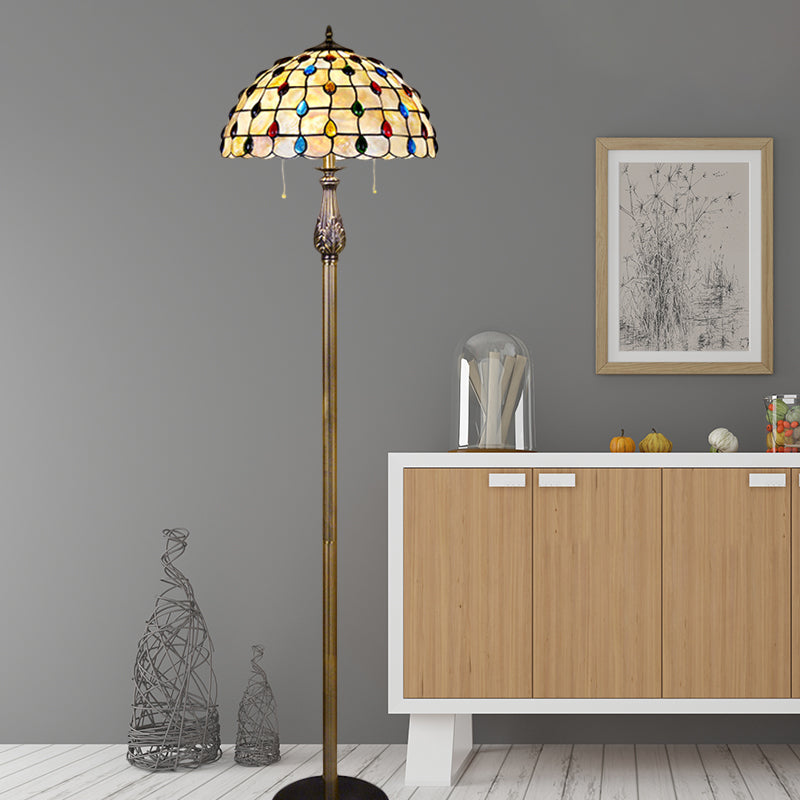Luce del pavimento di lettura con perline di conchiglia Mediterranea 2 luci Luce al pavimento bianco con tonalità a cupola a griglia