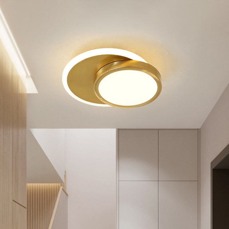 Gold Circular Flush Mount Lamp Contemporary LED Acrylic Close to Ceiling Light for Corridor