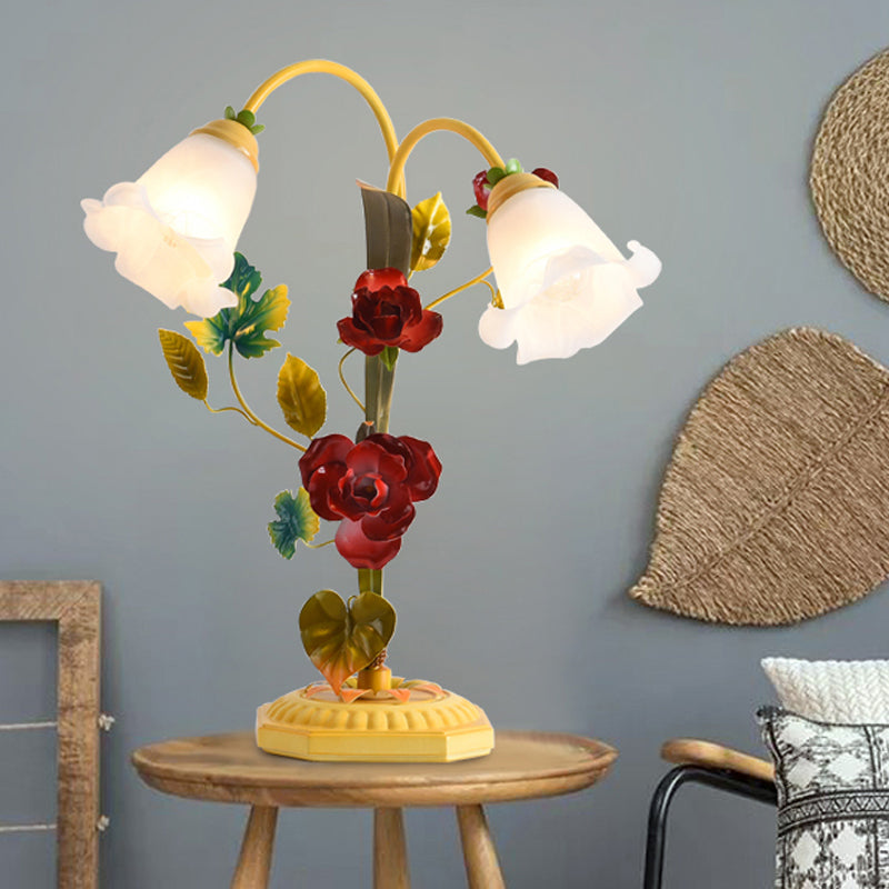 Lampada da tavolo giallo in vetro smerigliato fiore single lampadina antica luce di rosa con braccio ad arco