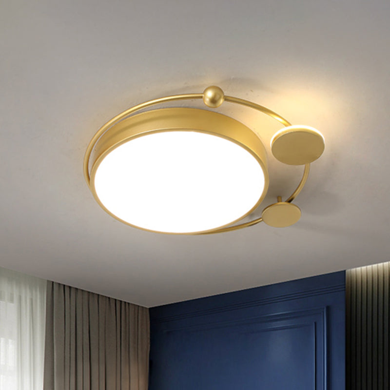 Minimalism Round Ceiling Lamp Acrylic LED Bedroom Flush Mount Light Fixture in Gold