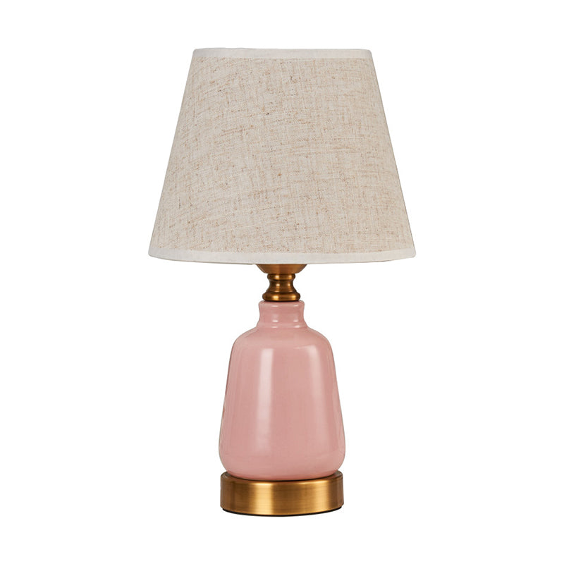 1 table de nuit de la tête de chambre à coucher lumière simple de bureau rose avec tissu plissé / nuance en tissu plissé conique