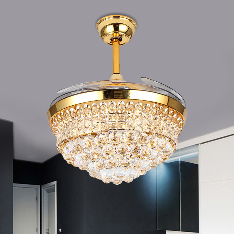 Verjüngte abgeschrägte Kristall -Halbblüte -Lampe Minimalist 19 "Breite LED GOLD HANGING LIFFLABEN mit 4 Klingen