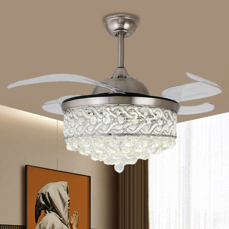 4-Blade-LED-Salon-Anhänger-Lüfterlampe moderne Gold/Silber-Halbblüte mit runden geschnittenem Kristallschatten, 19 "W.