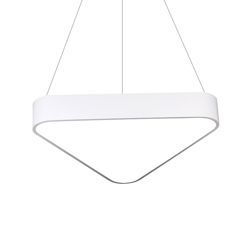 18 "/23.5" Longing de suspensión de triángulo de metal largo LEJ MODERNA LED/NEGRO/NEGRO/plateado en luz blanca/cálida