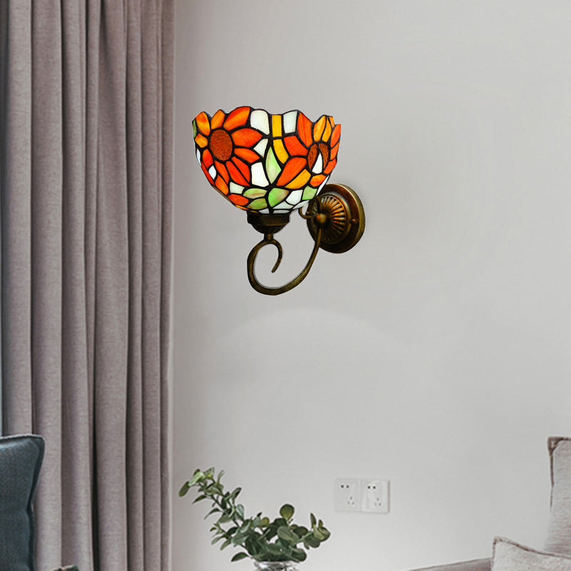 Victorian Sunflower Wall Mounted Light 1 Head Stained Glass Sconce Light in Orange