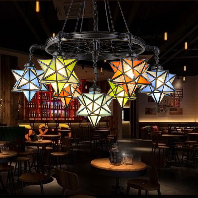 Tiffany rustikaler Sternleuchter mit schwarzem Rad 7 Leuchten Glasropfen Deckenleuchte für Bibliothek