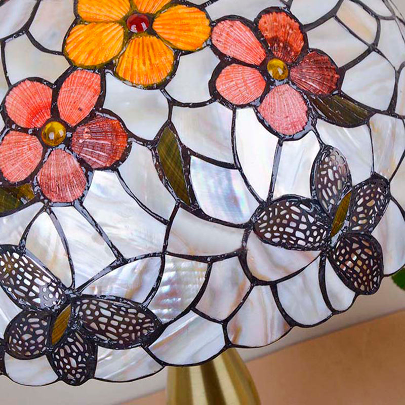 Antique Tiffany Dome Desk Light avec fleur bleue / libellule / papillon 2 lumières Table de vitrail clair pour la chambre