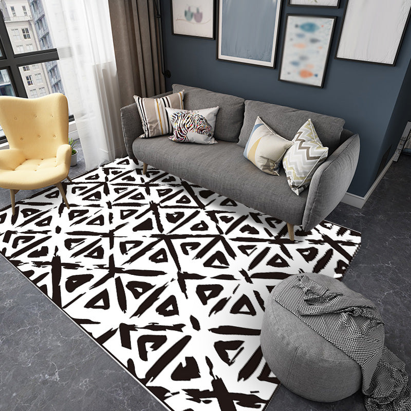 Black Geometric Pattern Rug Polyester Modern Rug Washable Anti-Slip Pet Friendly Area Rug for Living Room