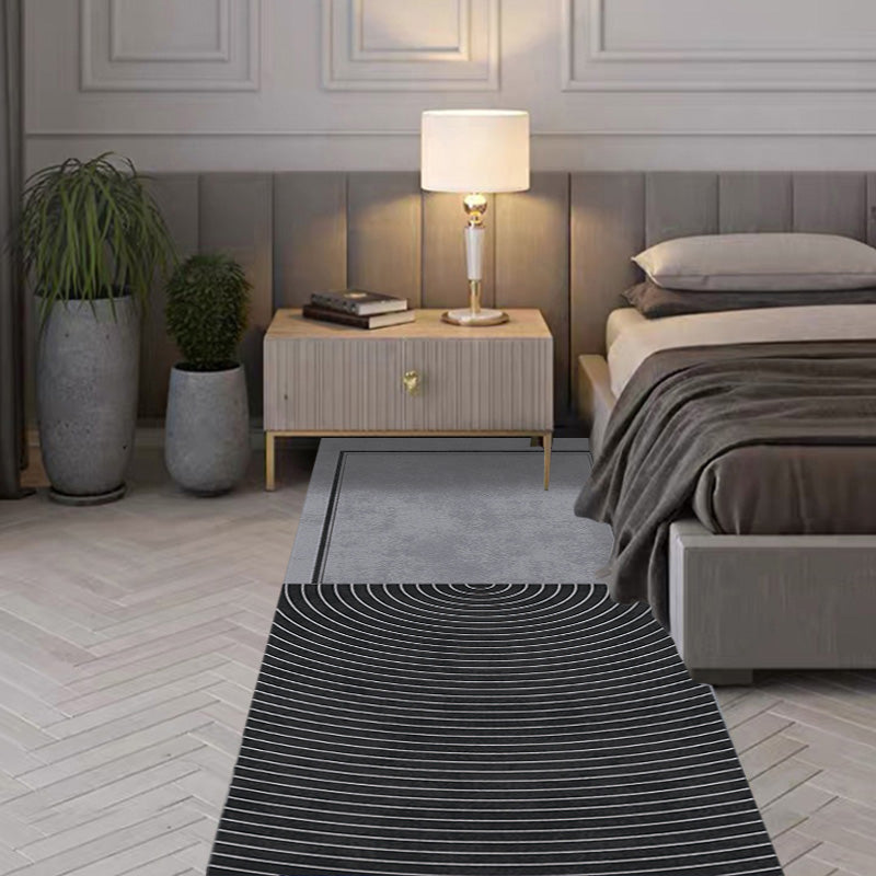 Grey Geometric Pattern Rug with Stripe Polyester Modern Rug Washable Anti-Slip Pet Friendly Area Rug for Living Room