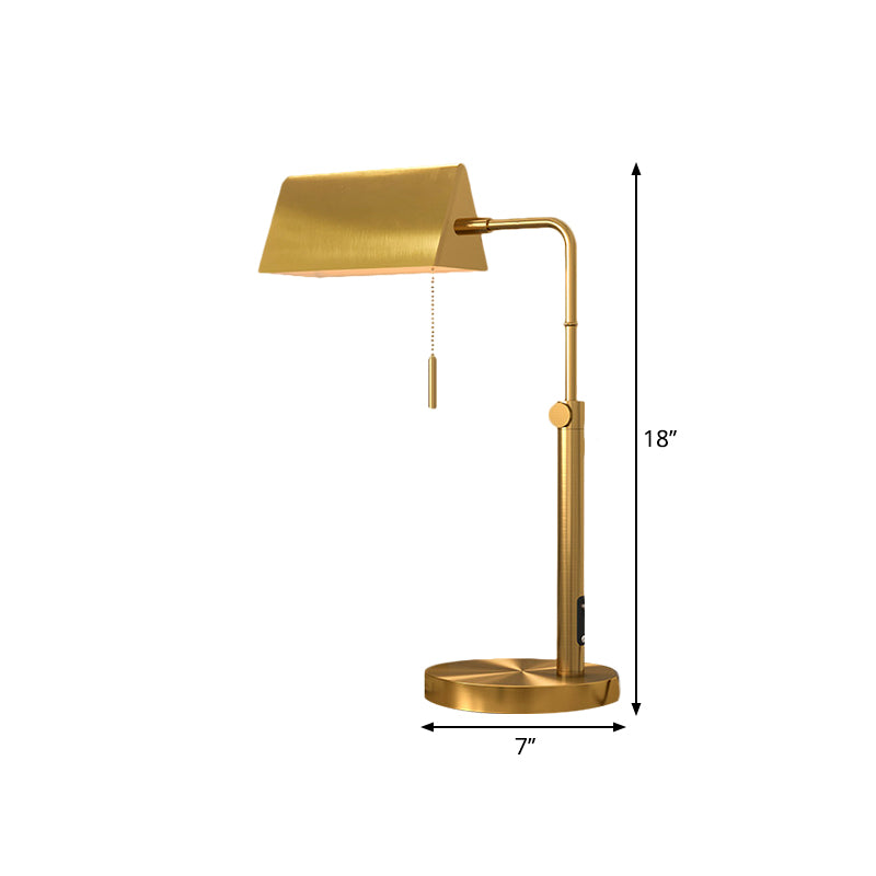 Lampada da notte rettangolare in metallo Lampada da comodino contemporanea a 1 luce con finitura oro con catenella per camera da letto