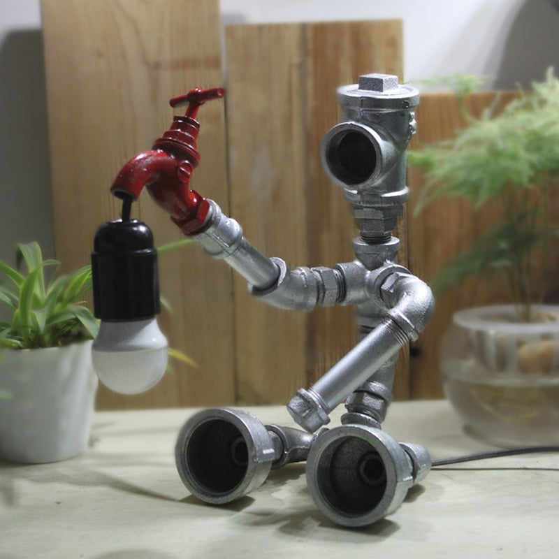 Table de robot assis métallique avec robinet déco steunpunk 1 clair
