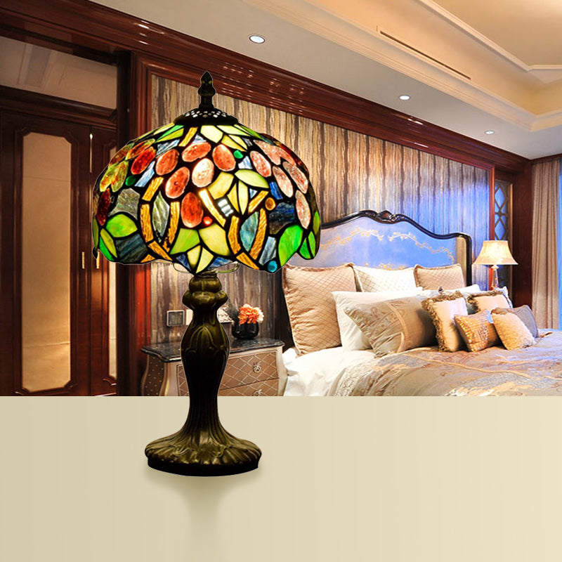 Tiffany Style Sucalloped Bangé Accent Lampe tachée 1 Light Superbe Lampe de table d'accentuation en vert