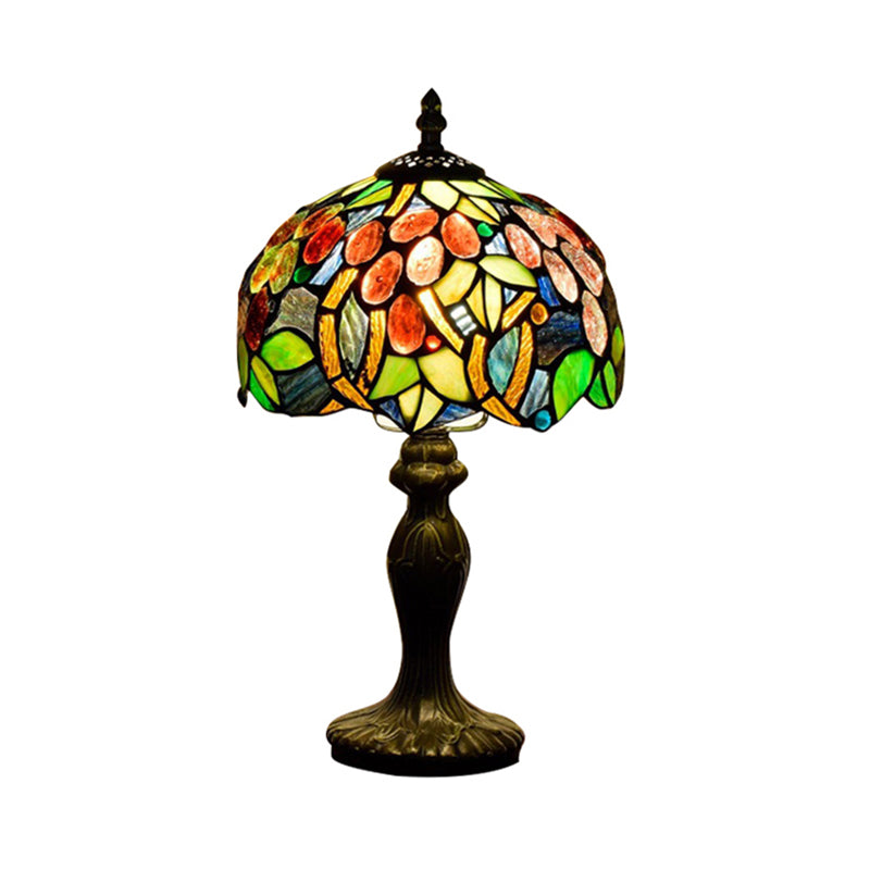 Tiffany Style Sucalloped Bangé Accent Lampe tachée 1 Light Superbe Lampe de table d'accentuation en vert