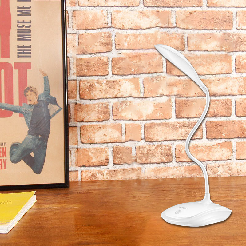 Arm Silicone Design Simple Desk Luck Lámpara de escritorio táctil de 3 niveles Luz de lectura de atenuador para el estudio junto a la cama