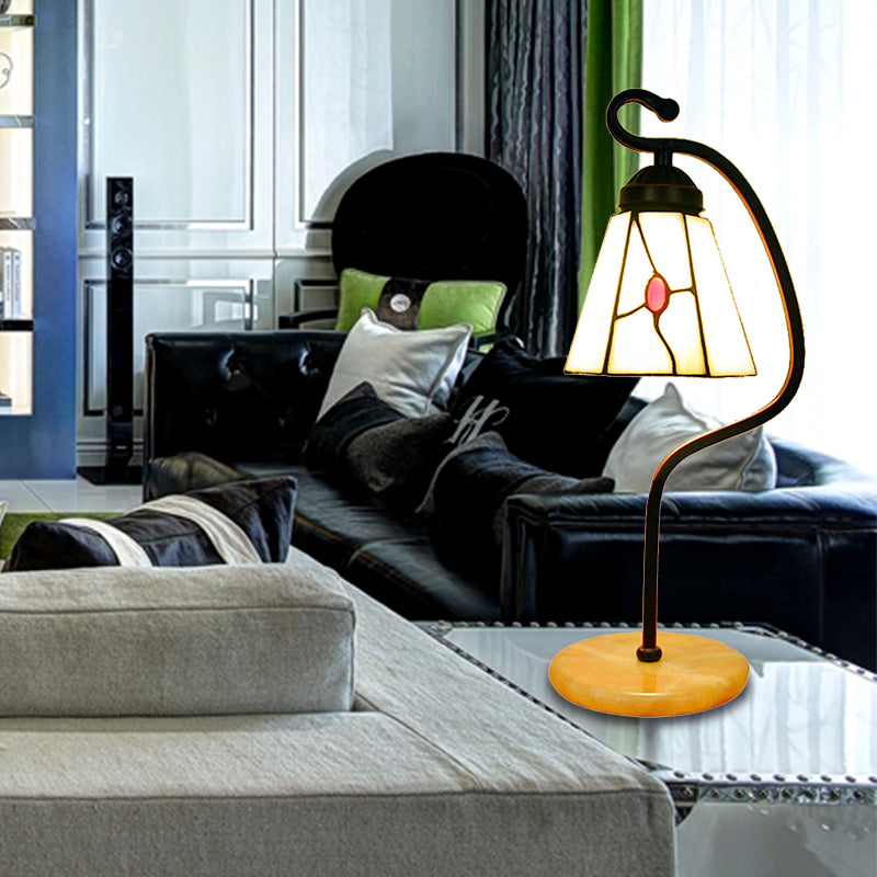 Tiffany Style Shell Flared Table Lamps 1 Light Accent Table Lamp with Marble Base for Bedroom Bedside