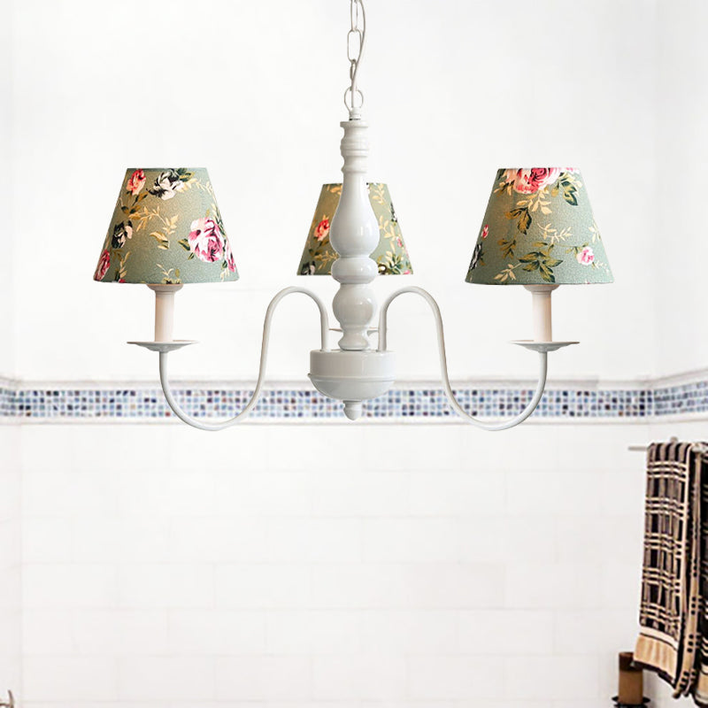 Kids Flower Hanging Light avec ombre effilée 3 lumières Chandelier en métal en vert pour salle d'allaitement