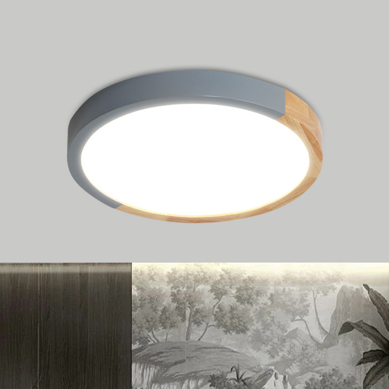 Circular Close to Ceiling Lighting Modernist Metal 12"/15"/19" Wide LED Flush Mount Light in Beige