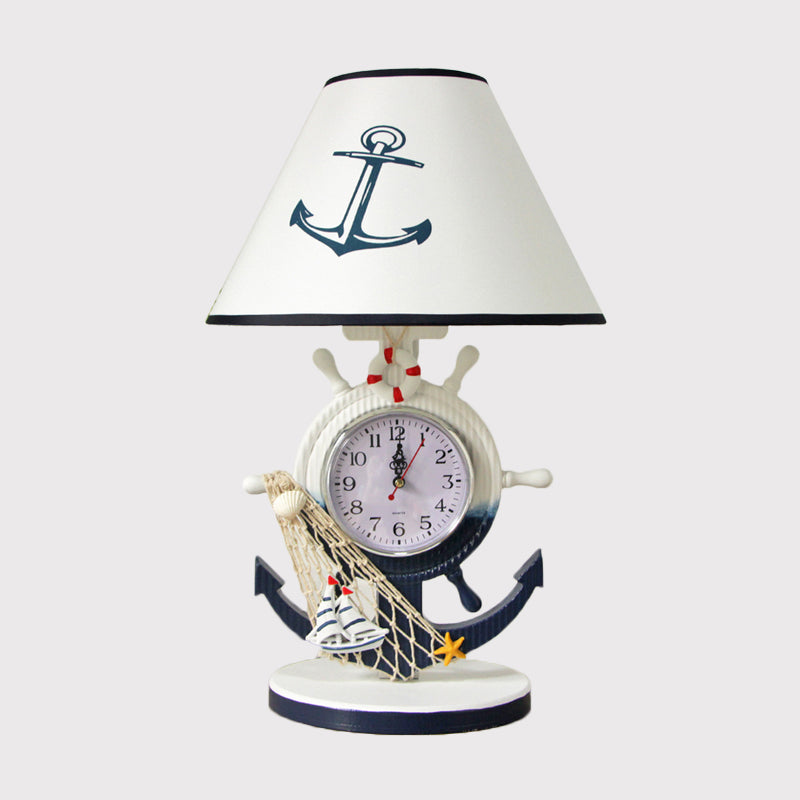 Illuminazione da tavolo con base del timone Lampada da comodino in resina stile bambini con lampadina singola sfumata blu con design a orologio