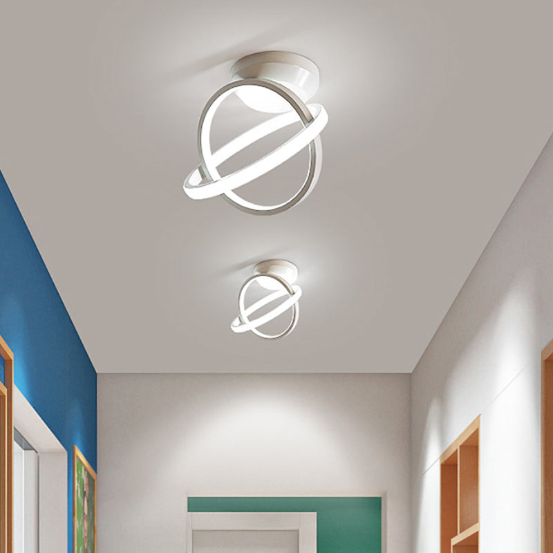 Ring Close to Ceiling Lamp Minimalism Metallic Black/White LED Flushmount Lighting in Warm/White Light