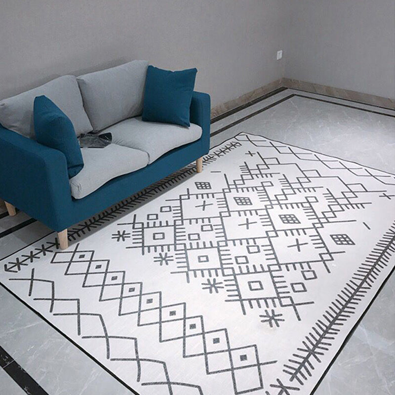 Light Grey Bedroom Rug Southwestern Tribal Geometric Pattern Rug Polypropylene Machine Washable Non-Slip Backing Carpet