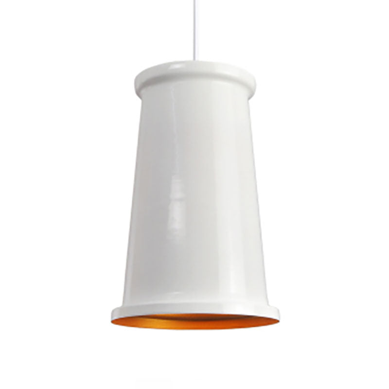 Lucina colgante cónica en negro/negro Costeo de techo de metal moderno para comedor para comedor