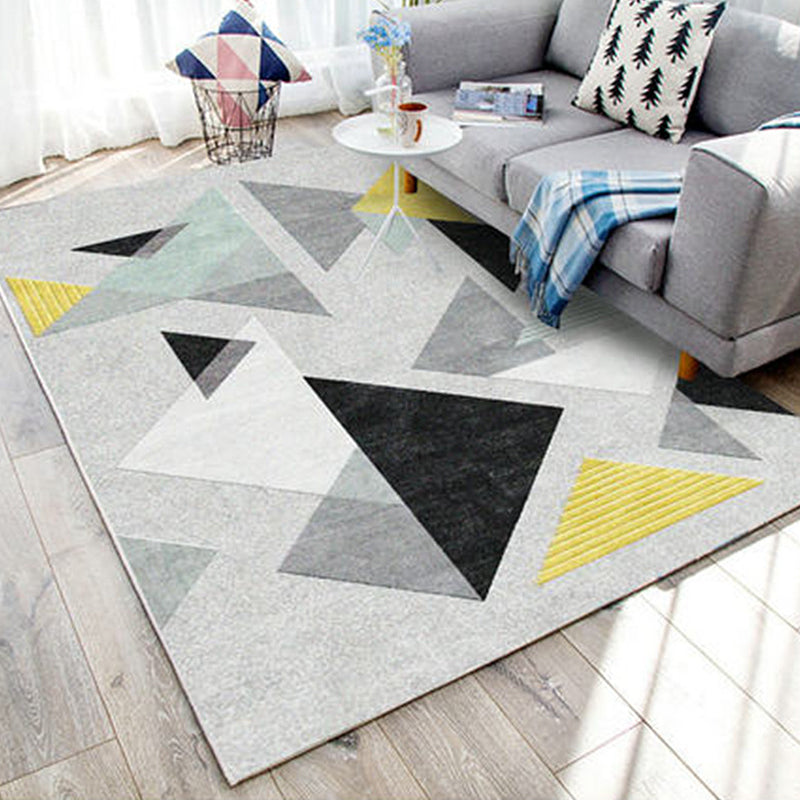 Multi Color Modern Style Rug Polypropylene Triangle Area Carpet Easy Care Indoor Rug for Home Decor