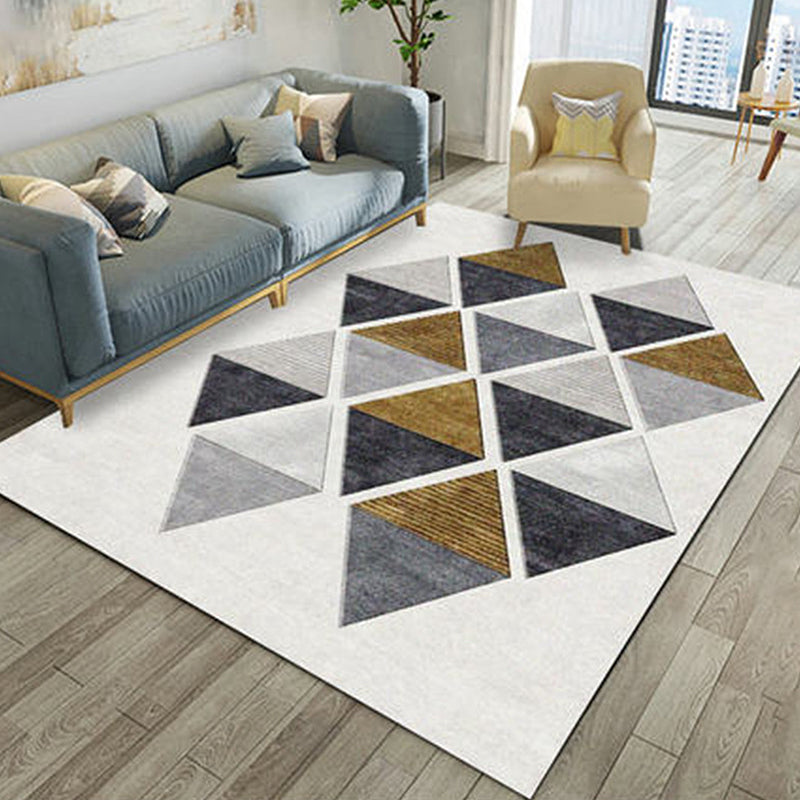 Multi Color Modern Style Rug Polypropylene Triangle Area Carpet Easy Care Indoor Rug for Home Decor