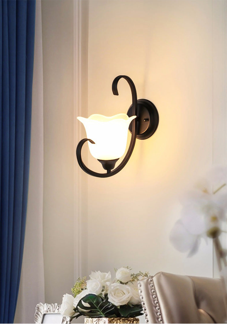 Salón de dibujo floral pared apliques country vidrio lechoso simple idea de iluminación de pared negra con brazo de desplazamiento