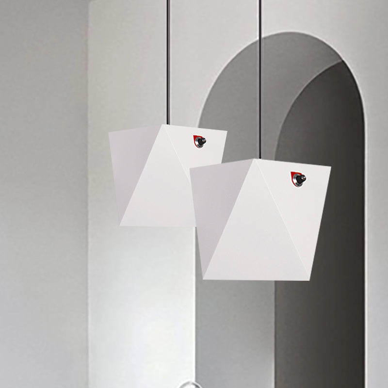 Trapecio metálico Luz colgante lámpara Nordic Black/White LED Lighting en luz cálida/blanca
