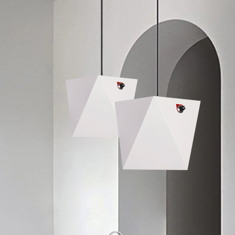 Metallic trapezoid hangende lamp beboeting Noordse zwarte/witte LED -hangersverlichting in warm/wit licht