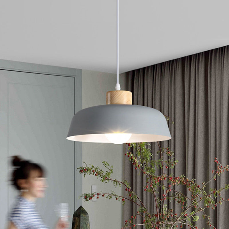 Bowl Shade Restaurant Pendant lampe Métallique 1 Macaron Macaron Lumière en rose / bleu / jaune avec bouton de bois